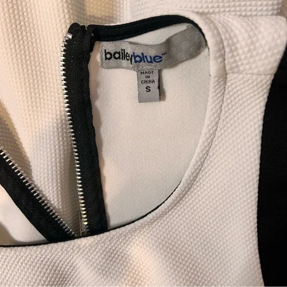 Bailey Blue Black/White Fit and Flair Dress - Size Small - Picture 6 of 8